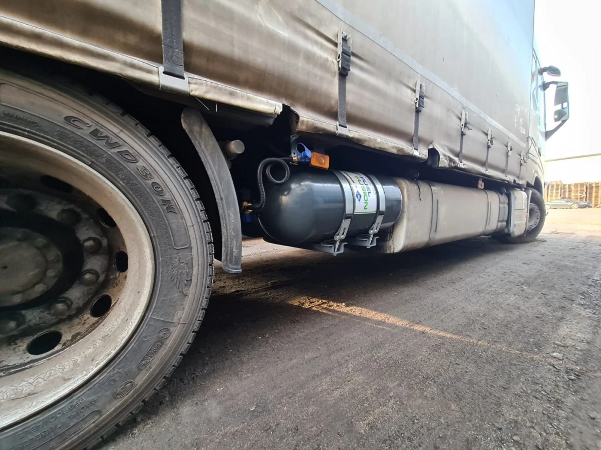 butle z gazem w samochodach ciężarowych